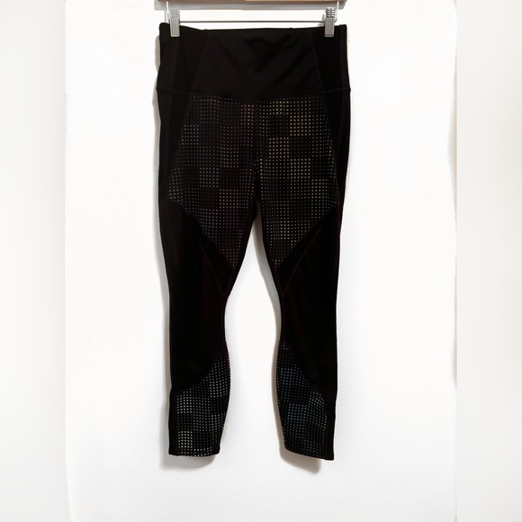 Athleta Aurora Precision Black Reflective Rainbow Dot 7/8 Leggings- M NWOT - Picture 5 of 16